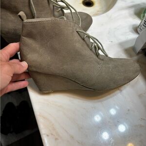 New Directions Women's Taupe Wedge Booties